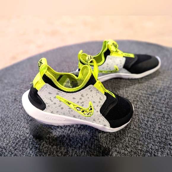 Nike "Zoom" Running shoes - Picture 2 of 6